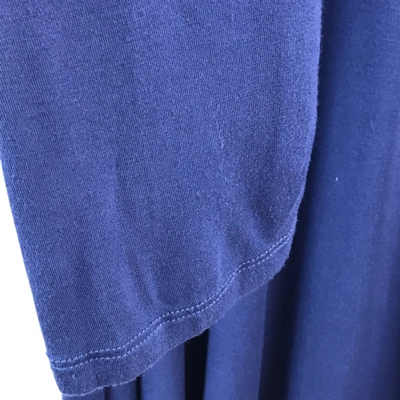 Cable & Gauge Plus Size Flowy Tunic Top - 2X, Scoop Neck Royal Blue Long Sleeves - Picture 6 of 10